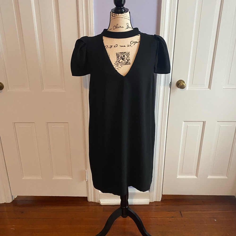 BCBG MaxAzria - Black Shift Dress
